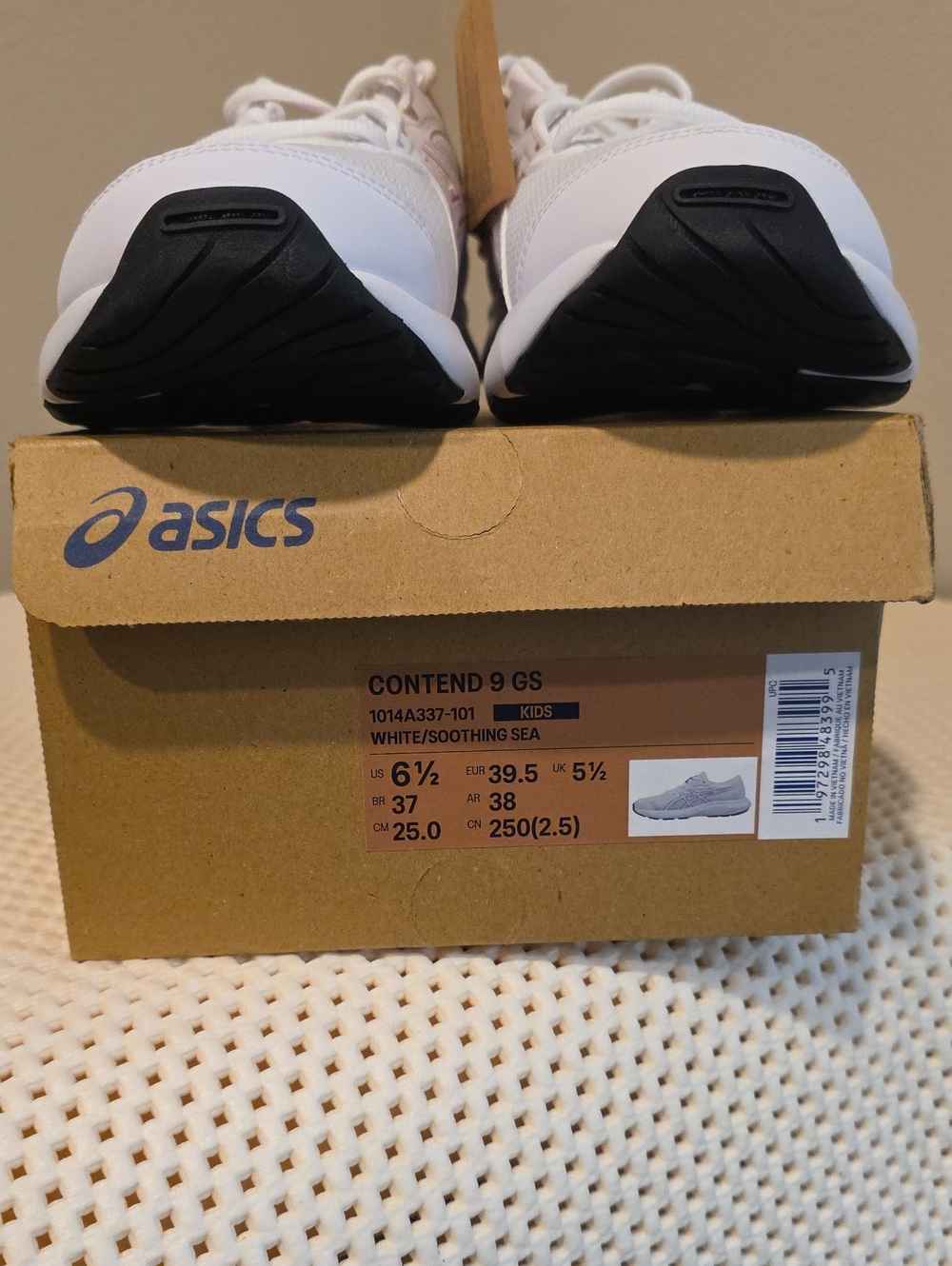 Asics White Athletic Shoes size 6.5W